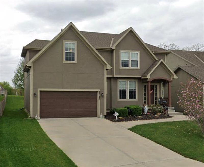 22125 W 98 St, Lenexa, KS 66220