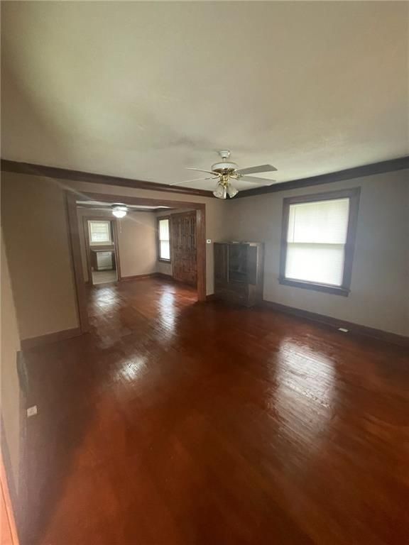 8505 Wayne Ave, Kansas City, MO 64131