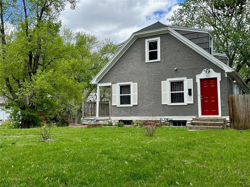 5601 Virginia St, Kansas City, MO 64110