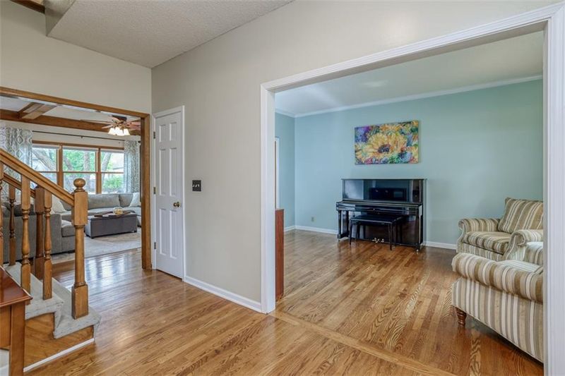 10549 Bluejacket St, Overland Park, KS 66214