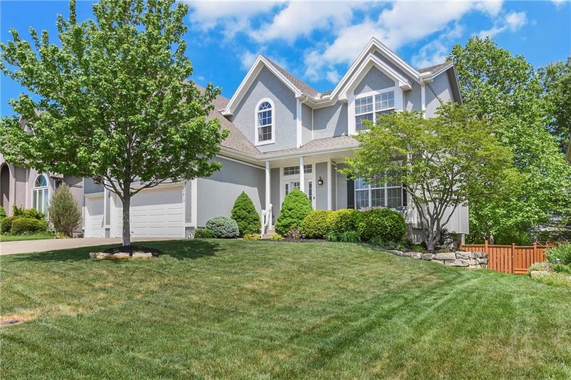 13813 Hauser St, Overland Park, KS 66221