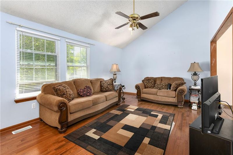 15012 S Alden St, Olathe, KS 66062
