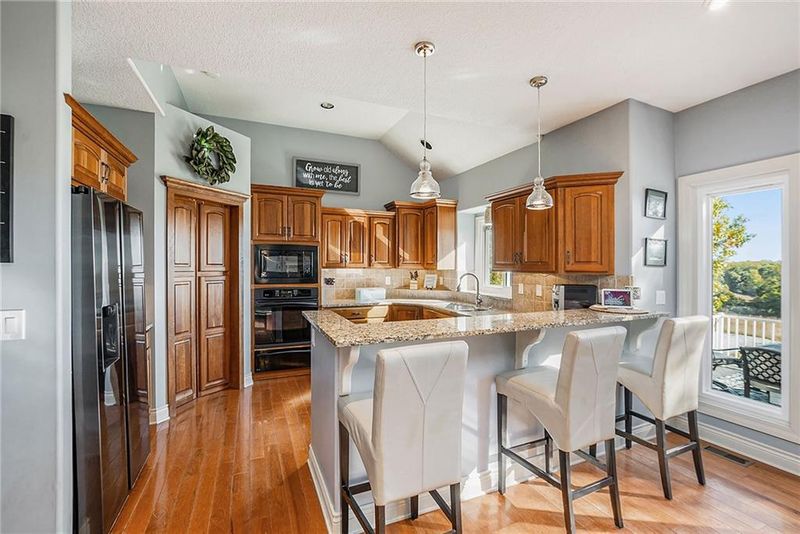 16965 Settle Station Rd, Platte City, MO 64079