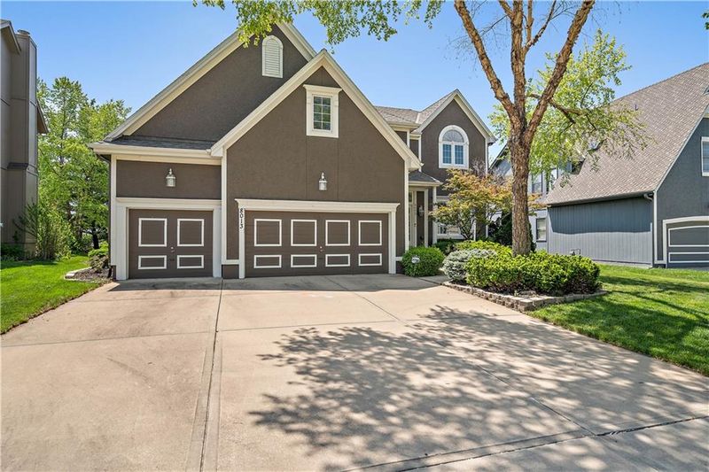 8013 W 131st Pl, Overland Park, KS 66213