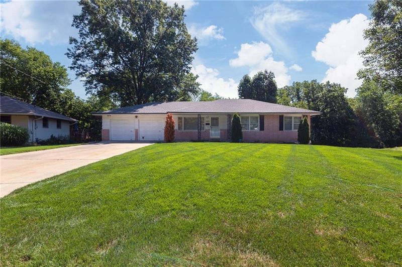 13012 E 54th St, Kansas City, MO 64133