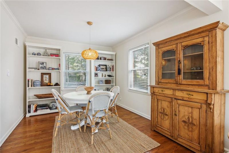 202 E 51st St #202, Kansas City, MO 64112
