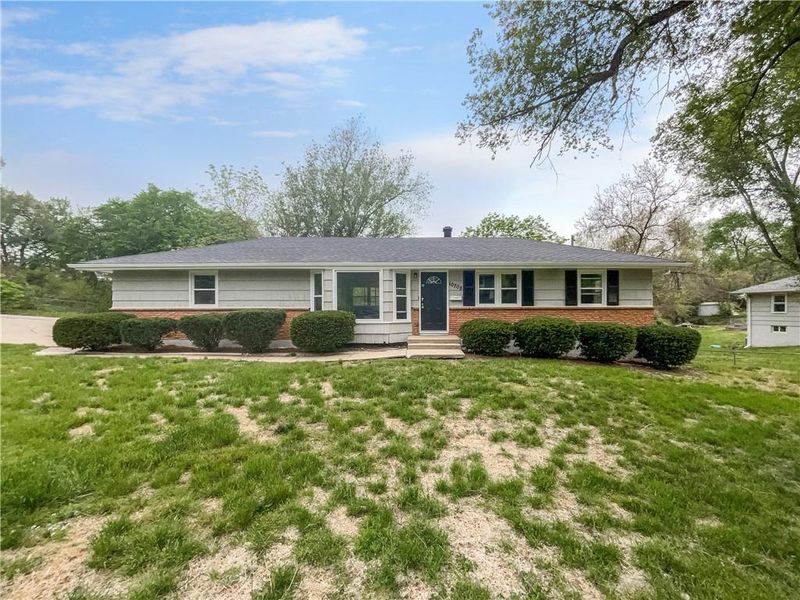 10708 Bales Ave, Kansas City, MO 64137
