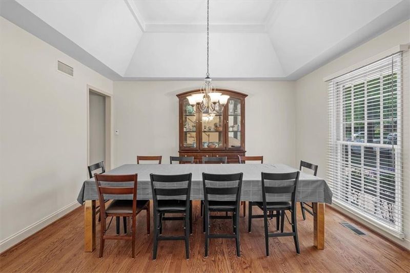 9919 Craig Dr, Overland Park, KS 66212