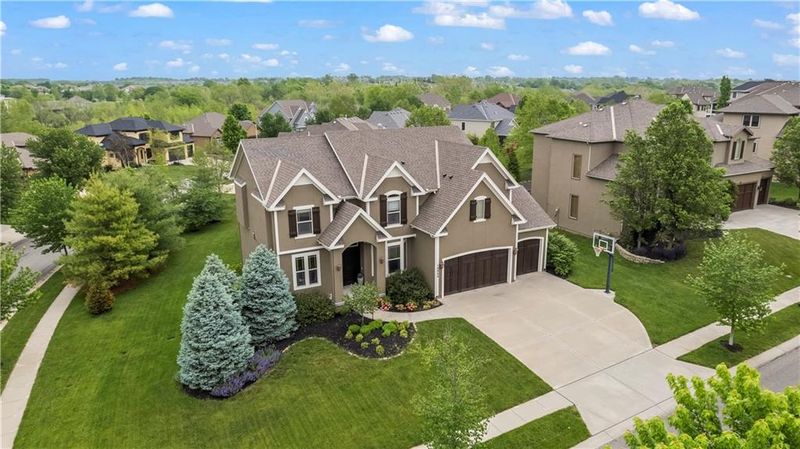 16809 Goddard St, Overland Park, KS 66062