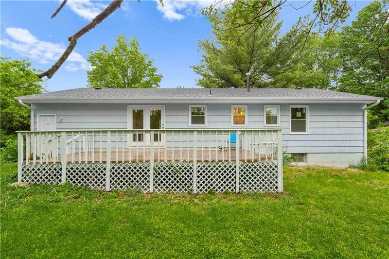 8005 E 102nd St, Kansas City, MO 64134