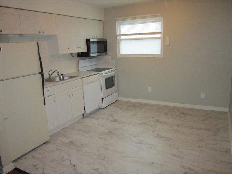 3604 Gillham Rd #14, Kansas City, MO 64111