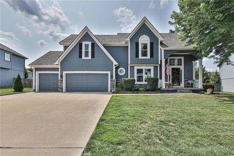 8139 NE 97th Ter, Kansas City, MO 64157