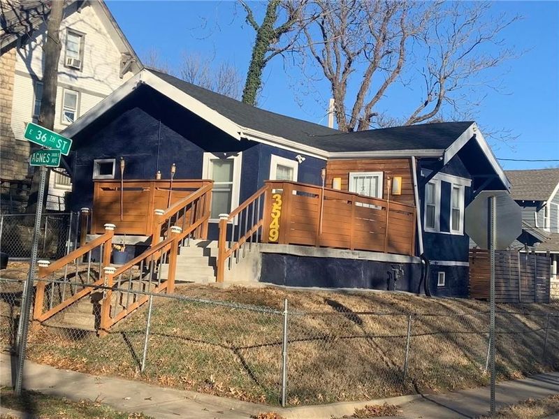 3549 Agnes Ave, Kansas City, MO 64128