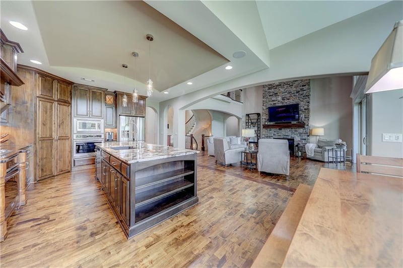 15729 Chadwick St, Overland Park, KS 66224