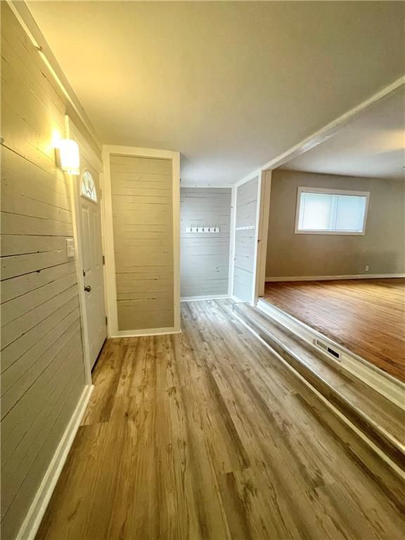 8606 E 92nd Pl, Kansas City, MO 64138