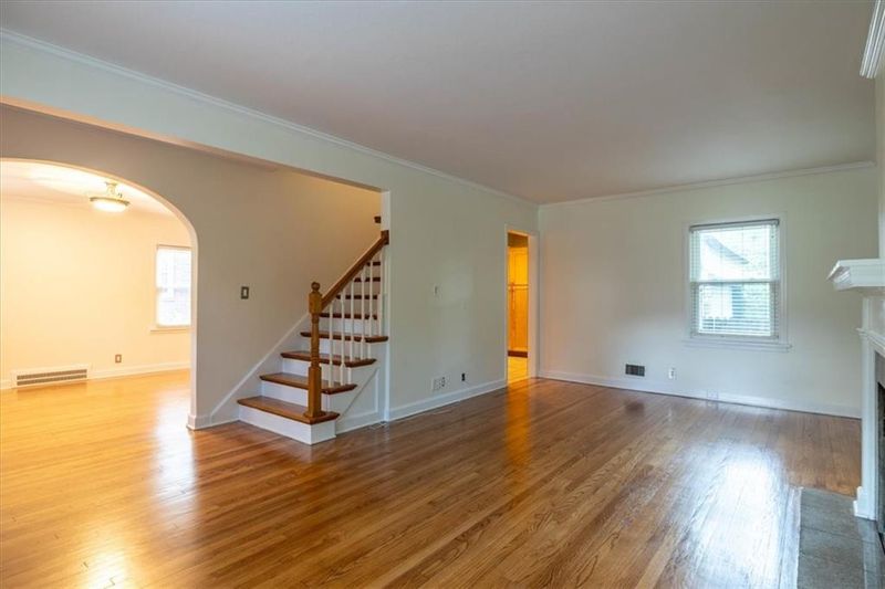624 E 73 St, Kansas City, MO 64131
