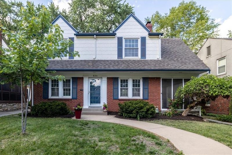 624 E 73 St, Kansas City, MO 64131