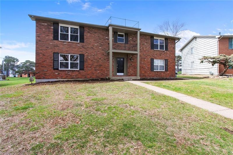 9318 Bluejacket St, Overland Park, KS 66214