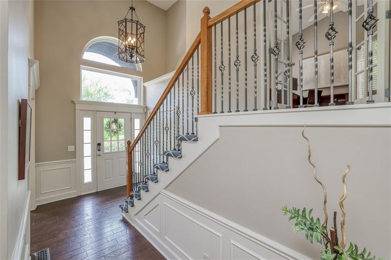 14327 Kessler St, Overland Park, KS 66221
