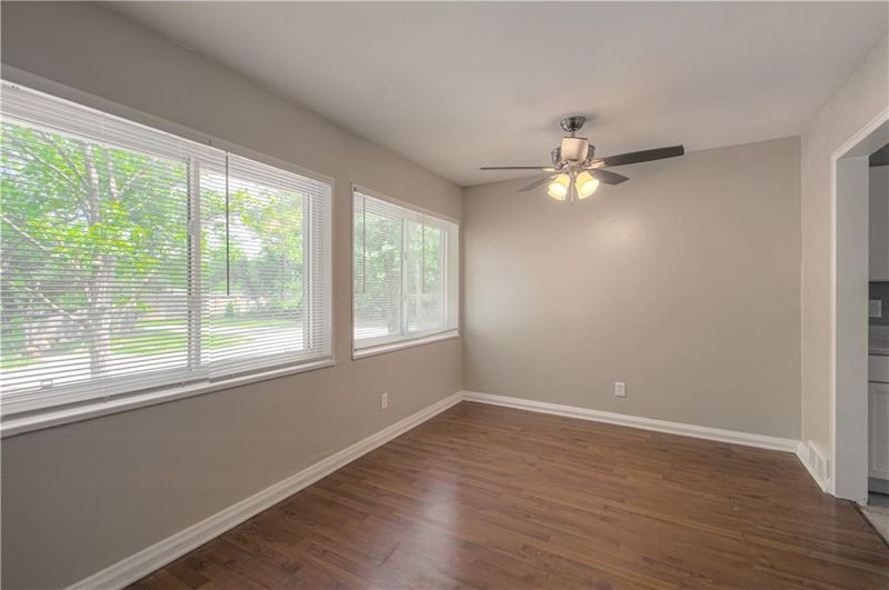 6652 Lydia Ave, Kansas City, MO 64131