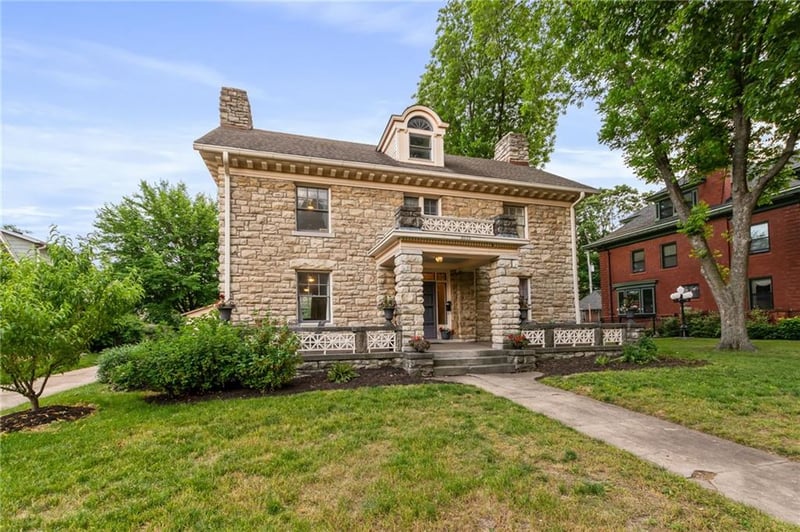 3515 Gladstone Blvd, Kansas City, MO 64123