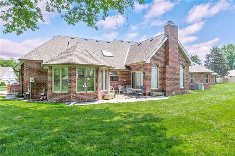 3704 S Beatrice Ct, Independence, MO 64055