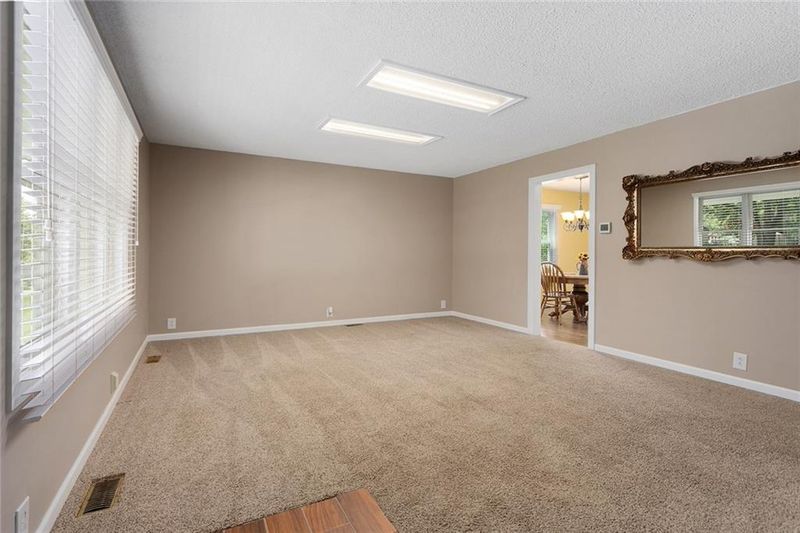 5414 Ridgeway Ave, Kansas City, MO 64133