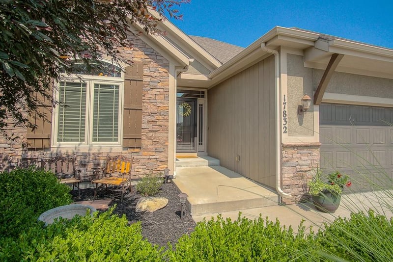 17832 W 166th St, Olathe, KS 66062