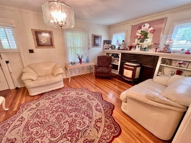1809 E 3rd Ter, Kansas City, MO 64124
