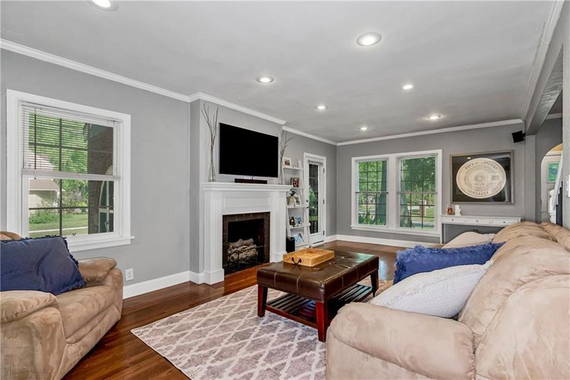 401 E 73rd St, Kansas City, MO 64131
