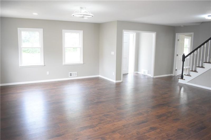 401 E 85th St, Kansas City, MO 64131