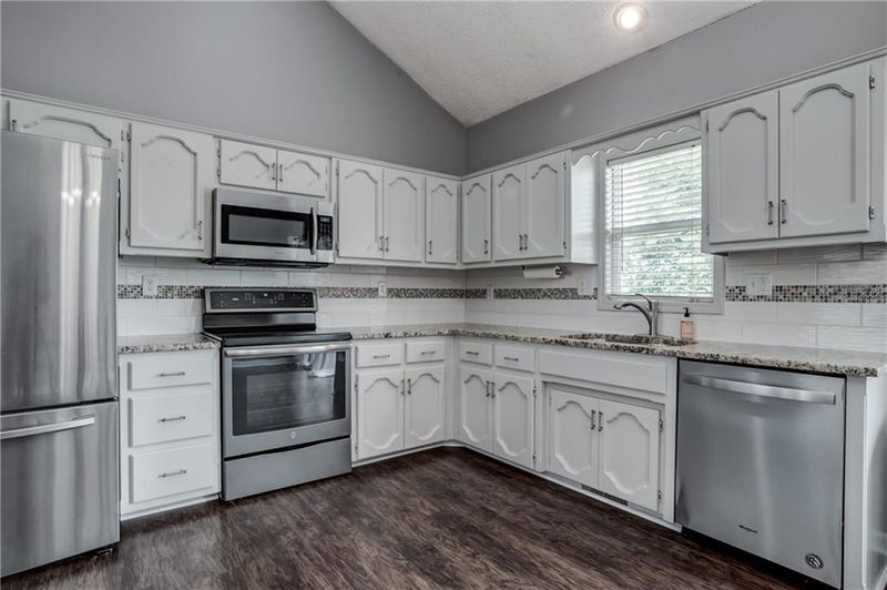 8534 NE 110th Ter, Kansas City, MO 64157