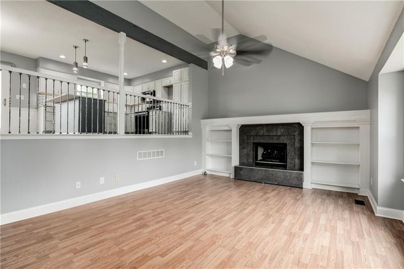 5740 W 201st St, Stilwell, KS 66085