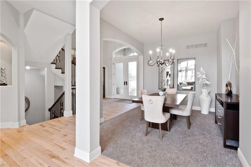 16360 Barton St, Overland Park, KS 66221