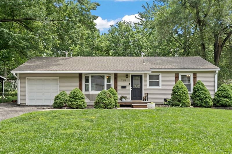 7215 Maple St, Overland Park, KS 66204