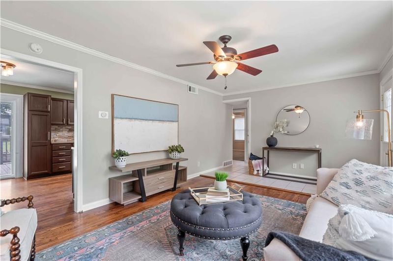 7215 Maple St, Overland Park, KS 66204
