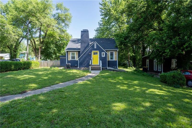 1400 E 77th St, Kansas City, MO 64131