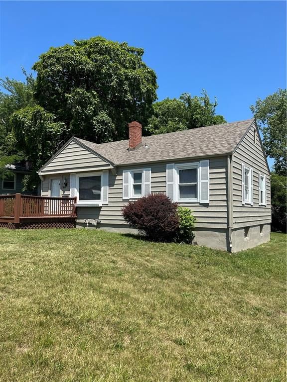 7620 E 49th St, Kansas City, MO 64129