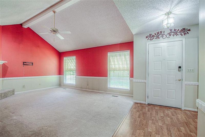 616 E 120th St, Kansas City, MO 64145