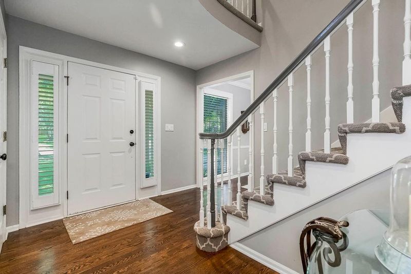 14706 W 83rd Pl, Lenexa, KS 66215