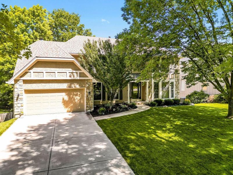 14706 W 83rd Pl, Lenexa, KS 66215