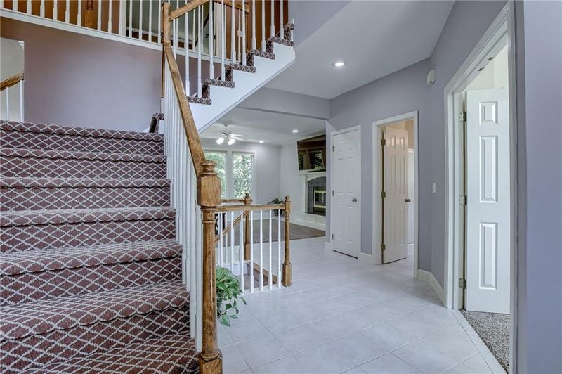 12654 S Hallet St, Olathe, KS 66062