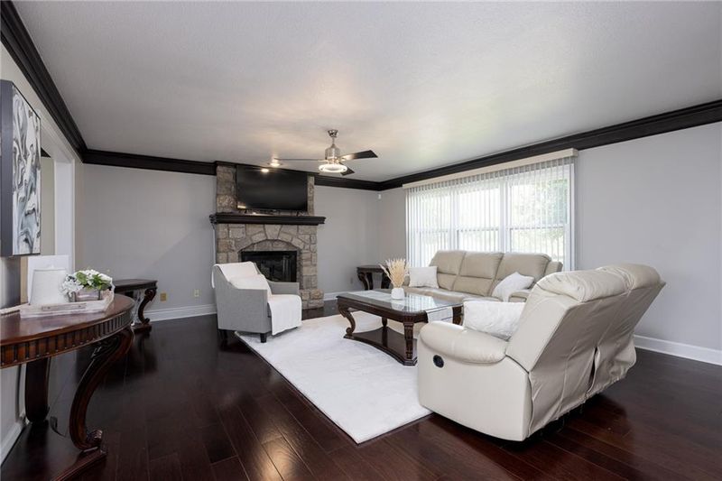 3009 NW 58th Ter, Kansas City, MO 64151