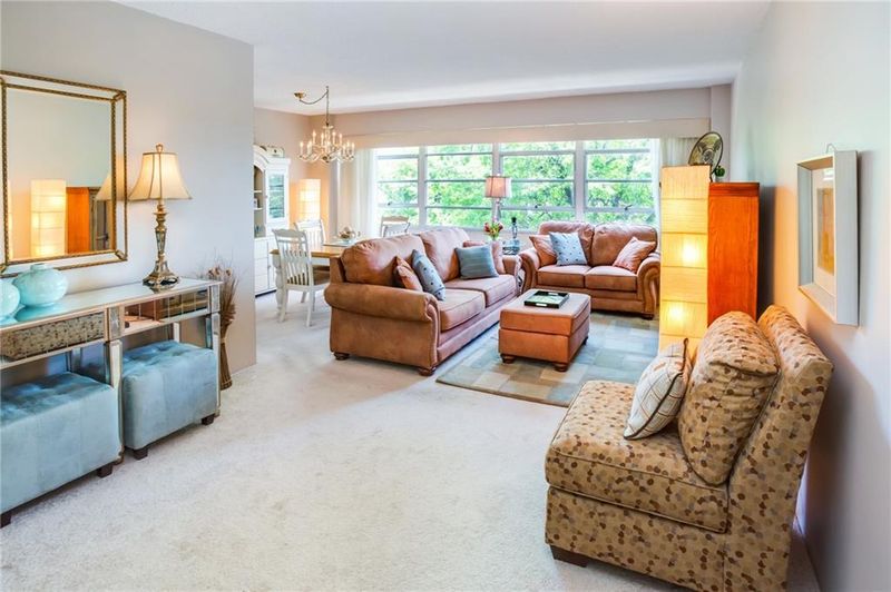 333 W Meyer Blvd #411, Kansas City, MO 64113