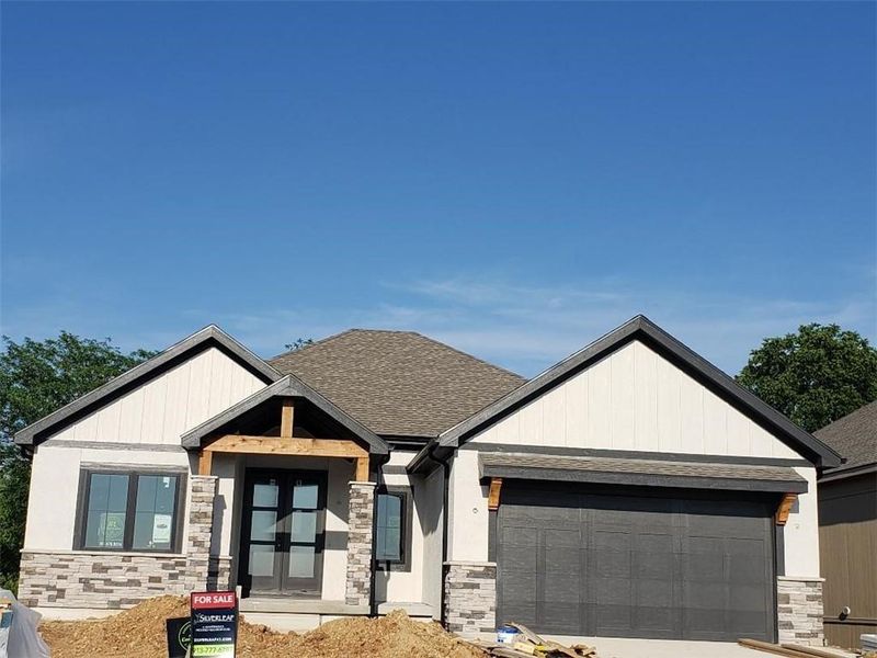 9353 Aurora St, Lenexa, KS 66220