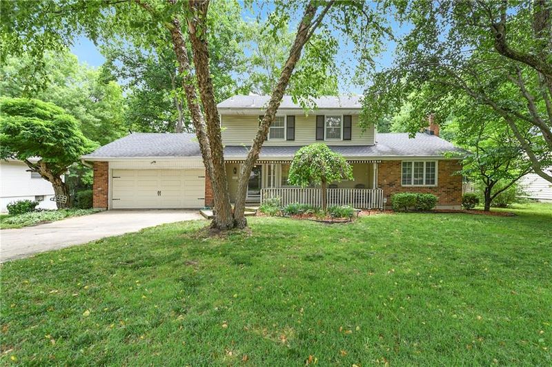 7401 Crisp Ave, Raytown, MO 64133