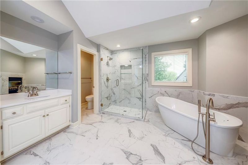 13231 Long St, Overland Park, KS 66213