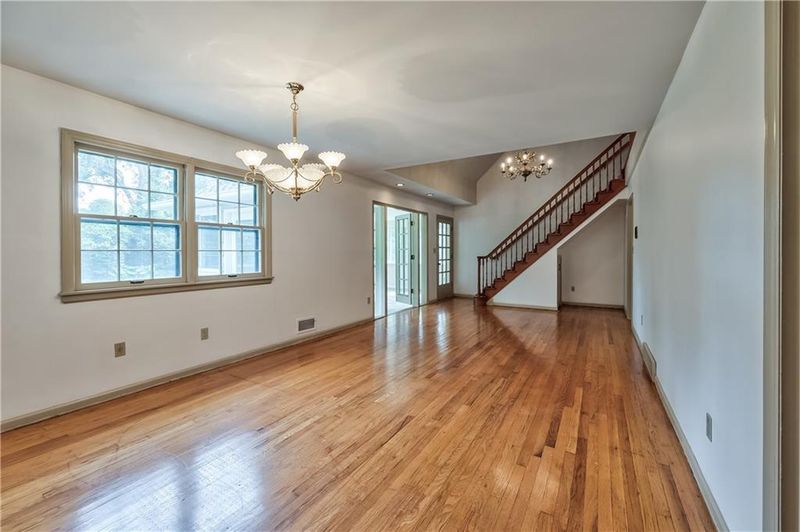 6830 W 85th Ter, Overland Park, KS 66212