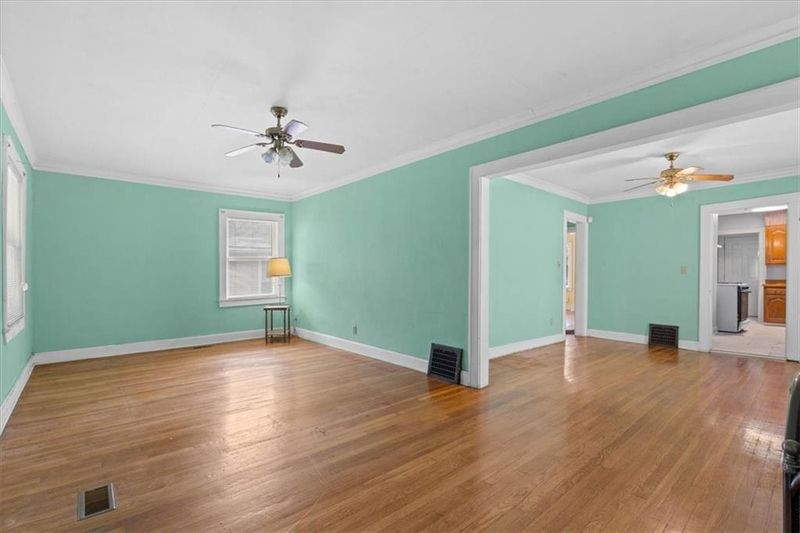 5437 Garfield Ave, Kansas City, MO 64130