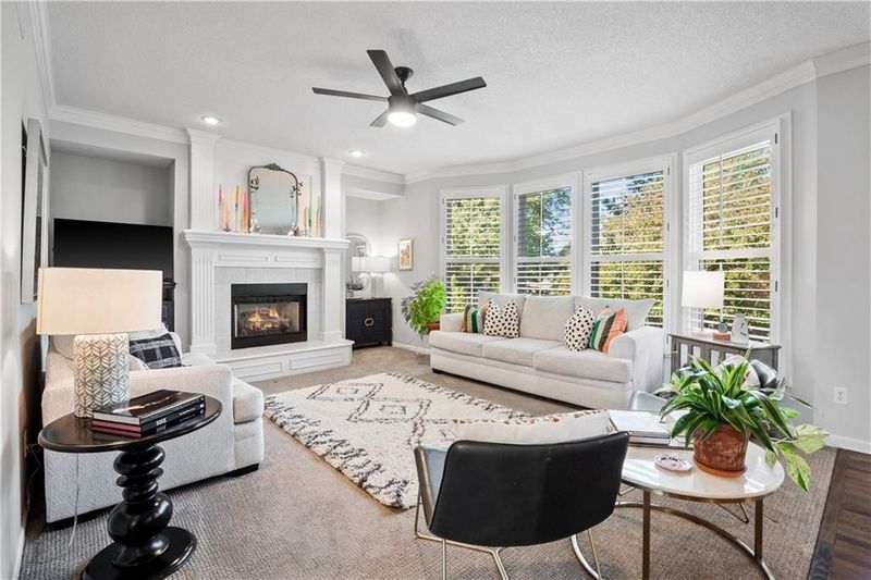 15212 Woodson St, Overland Park, KS 66223